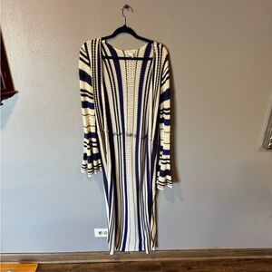 VENUS Purple and White Knit Top